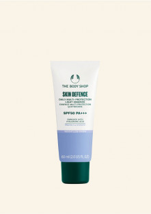 Skin Defence Multi-Protection Light Essence SPF 50 PA +++